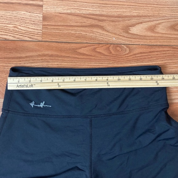 Louis Garneau capris - Picture 2 of 7